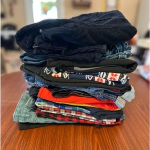 Boy 4T clothing, 15 pieces.